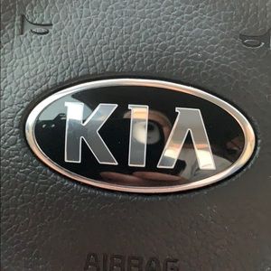 Meet your Posher, Kara